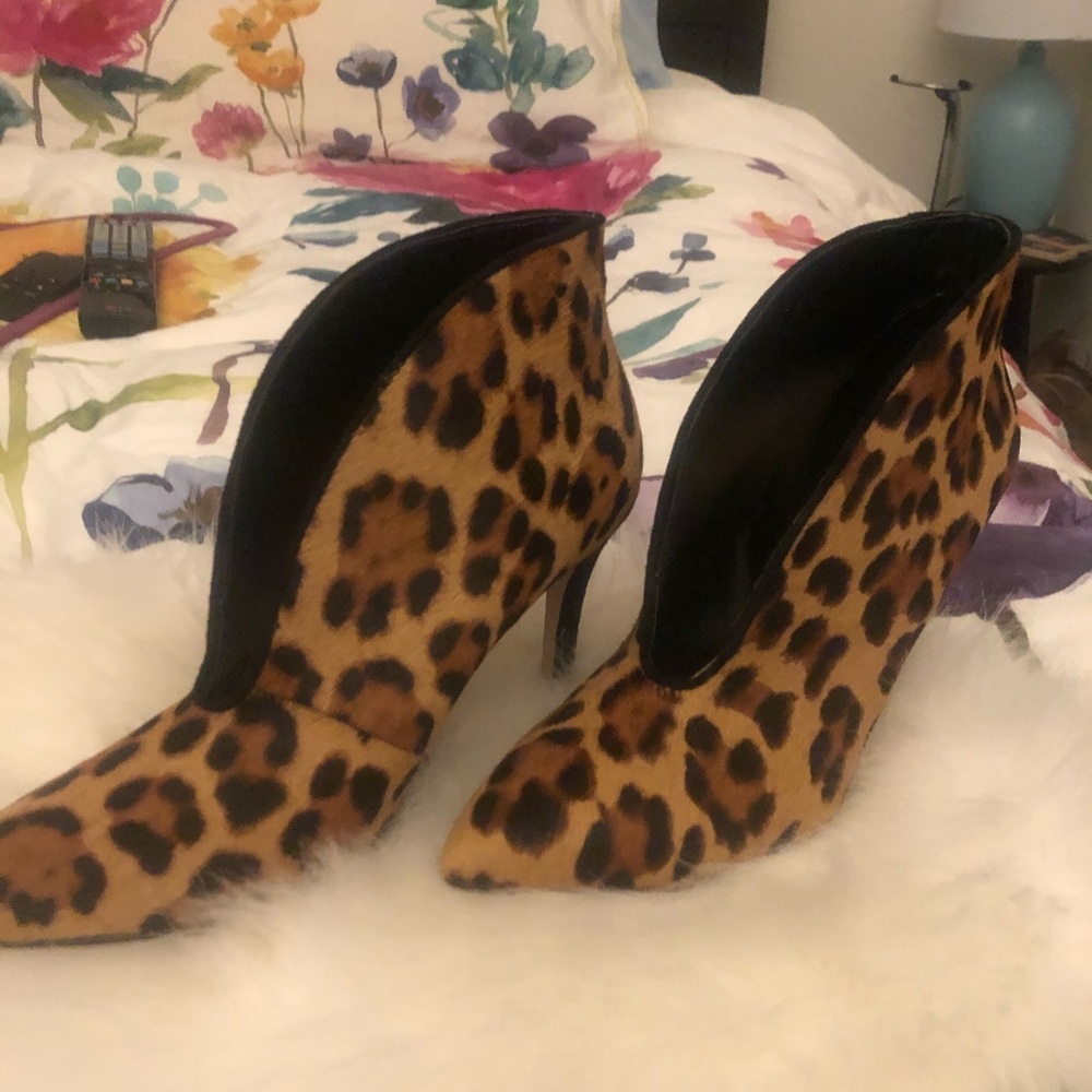 Nine West NEW Tetty Leopard Print Bootie - 6.5